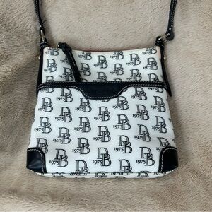 Dooney & Bourke Logo Crossbody Bag Purse White Black Leather Trim Strap